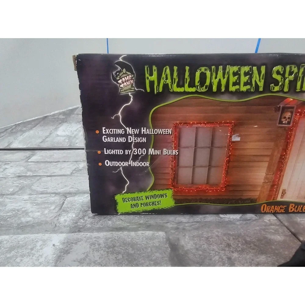 Tomb Town 300 Lights Halloween Spike Mini Lights Orange NOS New 9 Feet